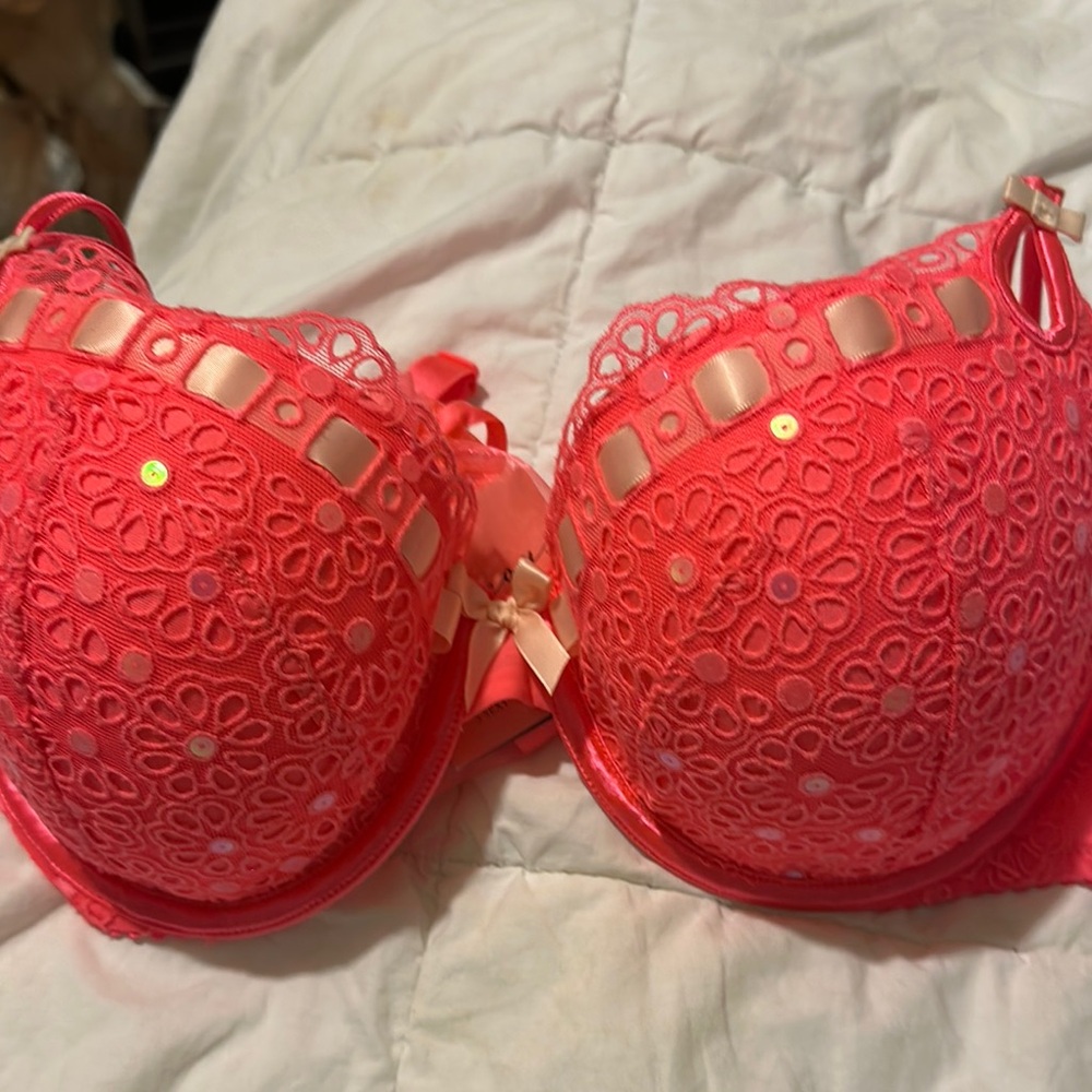 Victoria's Secret Pink Full Coverage Lace Bra - Picture 8 of 9